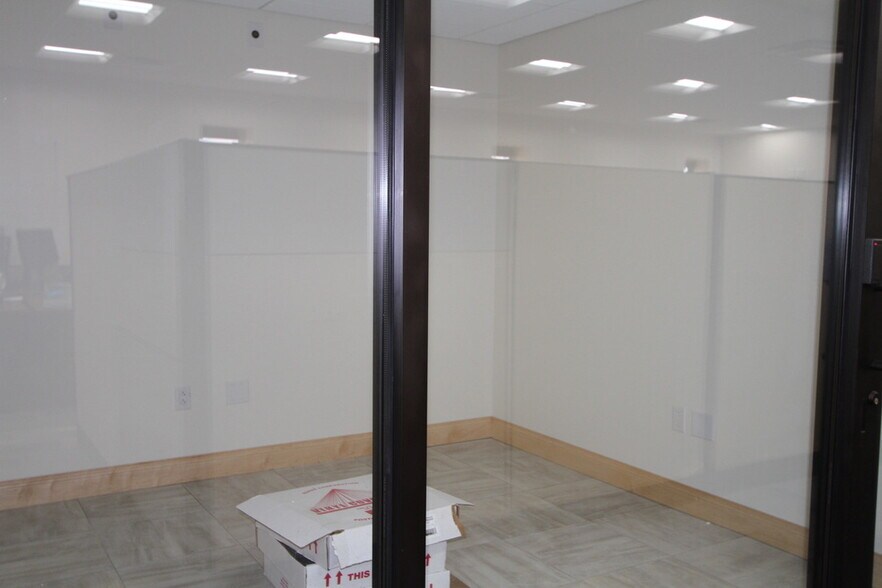 More Photos Of 2441 Production Dr, Indianapolis Loft Creative Space For Lease