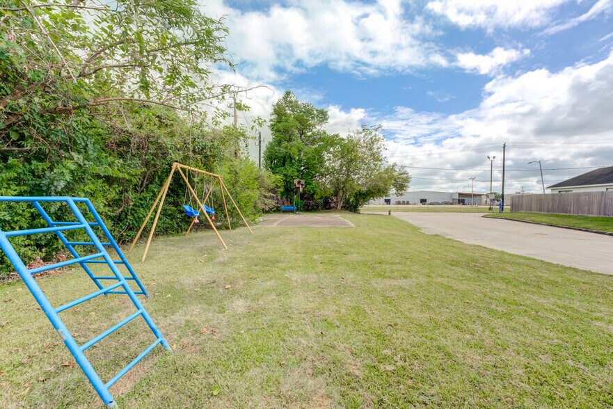 More Photos Of 0 Schury Ln, Houston Land For Sale