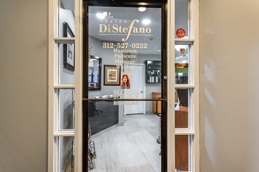 More Photos Of 405 N Wabash Ave, Chicago Office For Sale