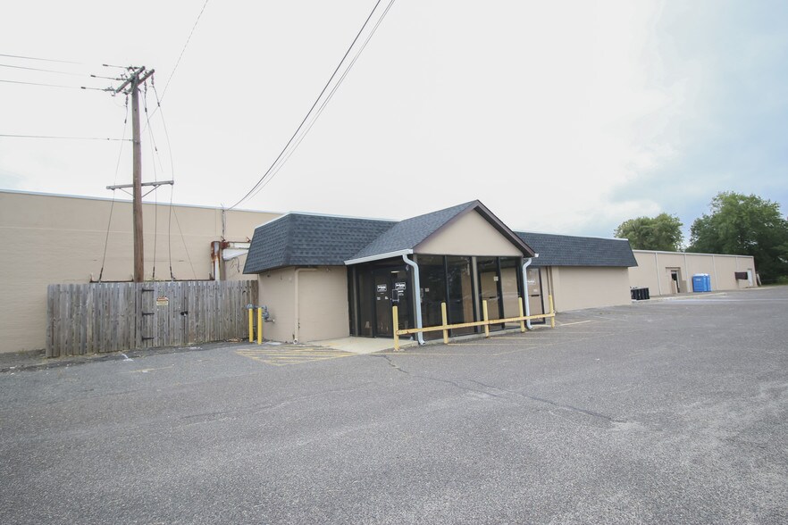 More Photos Of 1206 Route 130 N, Burlington Light Distribution For Lease