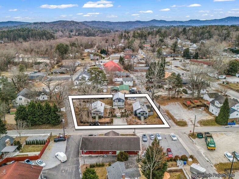 More Photos Of 302 Davis St, Hendersonville Land For Sale