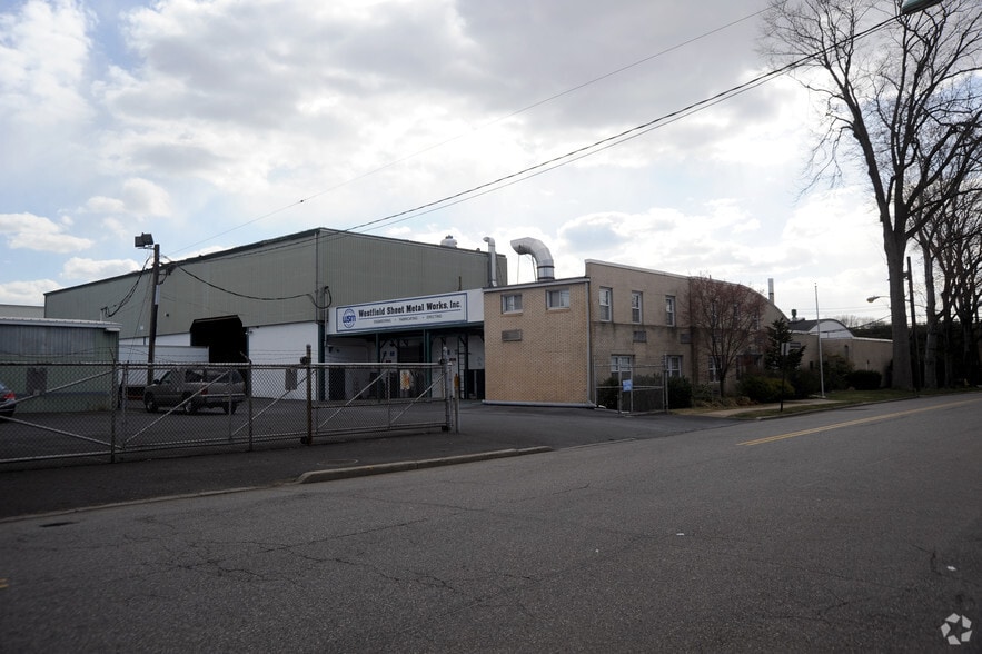 More Photos Of 261 Monroe Ave, Kenilworth Flex For Lease