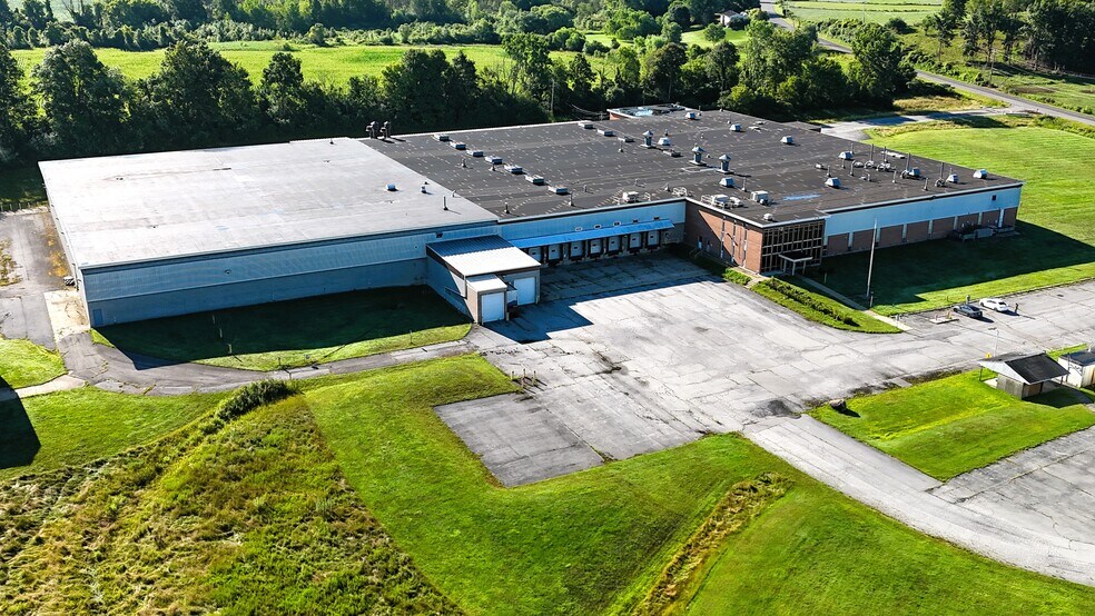 More Photos Of 8673 Lyons Marengo Rd, Lyons Manufacturing For Lease