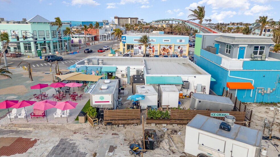 More Photos Of 80 Old San Carlos Blvd, Fort Myers Beach Restaurant For Sale