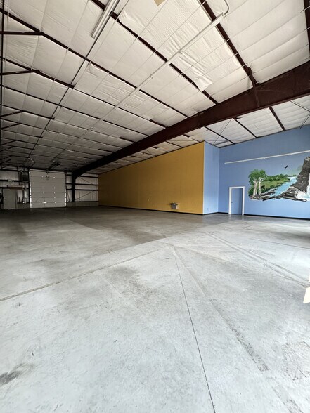 More Photos Of 1572 N 25th E, Ammon General Retail For Lease