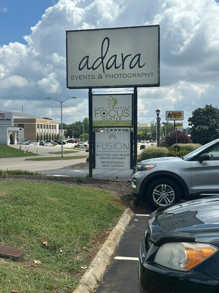 More Photos Of 9220 Park West Blvd, Knoxville Freestanding For Lease