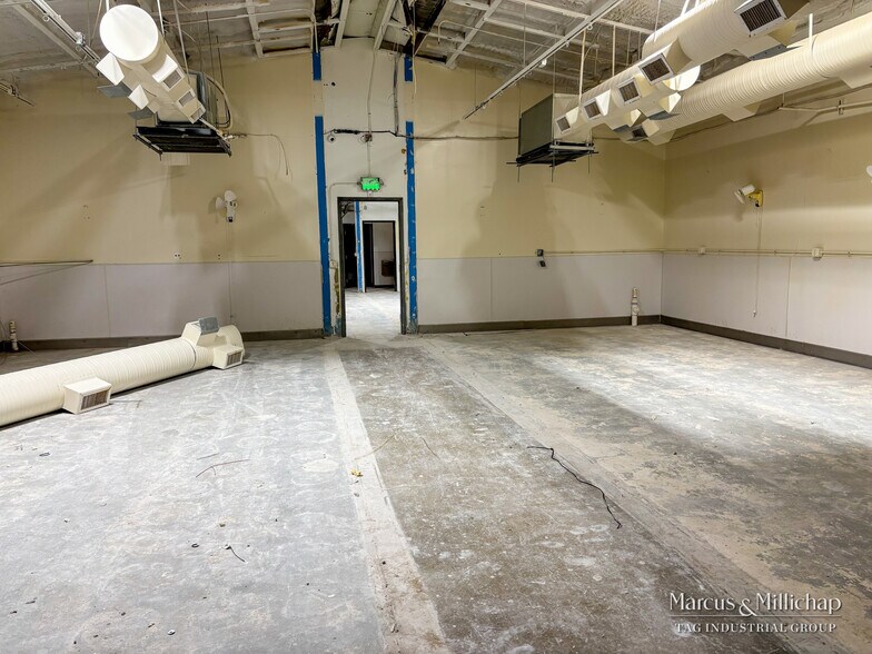 More Photos Of 4850 Jackson St, Denver Warehouse For Sale
