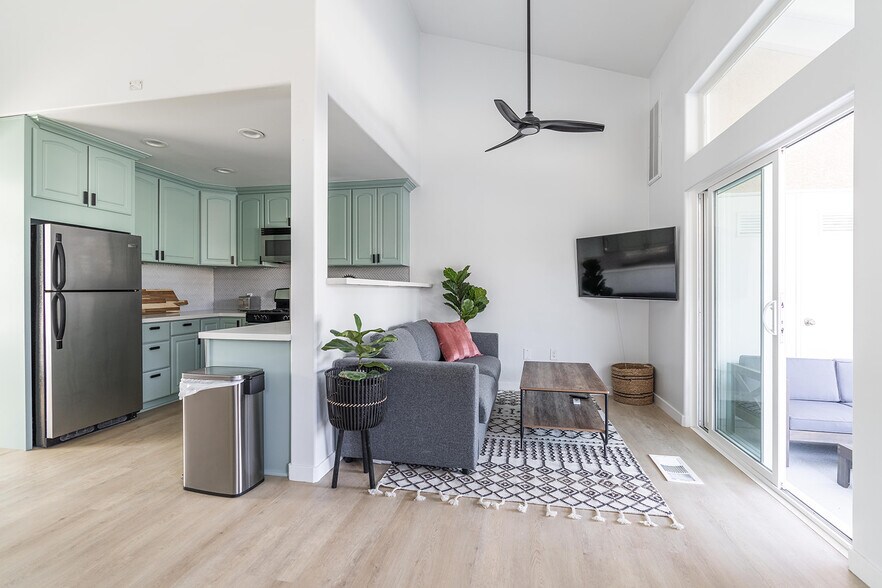 More Photos Of 4851-4855 Narragansett Ave, San Diego Apartments For Sale