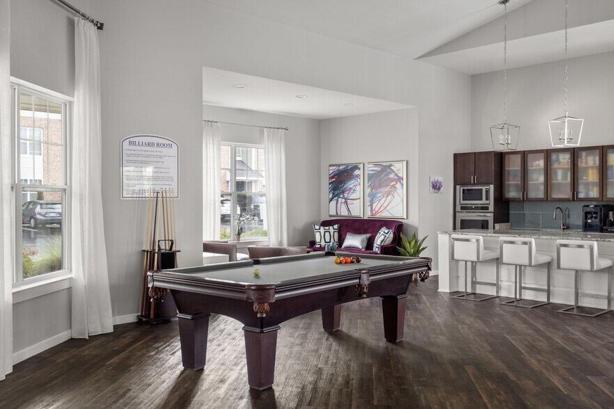 More Photos Of 14400 Palladium Dr, Midlothian Apartments For Sale