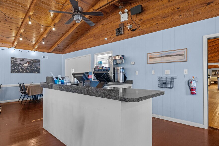 More Photos Of 2383 Hwy 58, Swansboro Restaurant For Sale