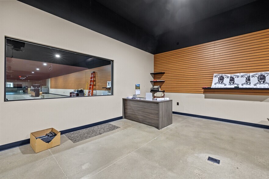 More Photos Of 7051 Highway 2 and 52 W, Minot Warehouse For Sale