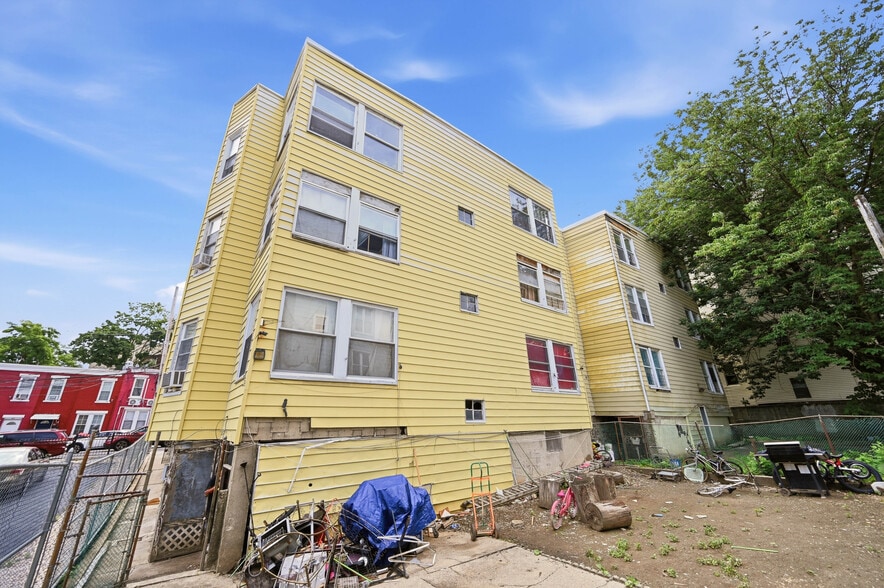 More Photos Of 25 Saratoga Ave, Yonkers Apartments For Sale