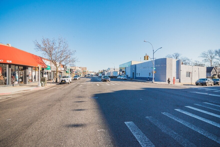 More Photos Of 15806 Northern Blvd, Flushing General Retail For Sale