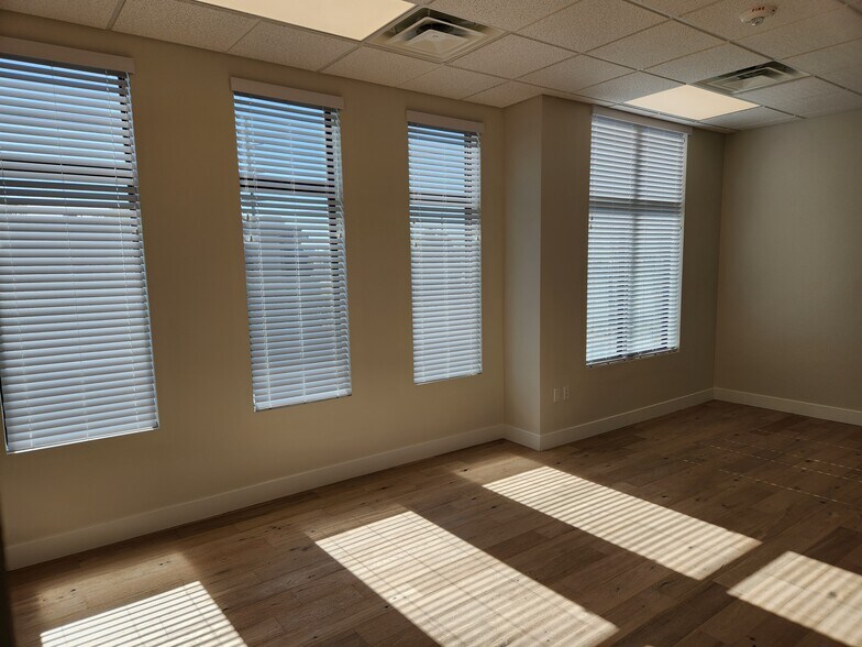 More Photos Of 238 W 4860 S, Murray Office For Lease