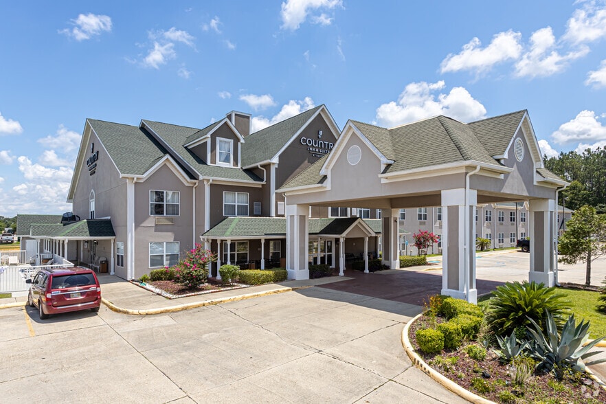 Primary Photo Of 13900 Wilfred Seymour Rd, Ocean Springs Hotel For Sale