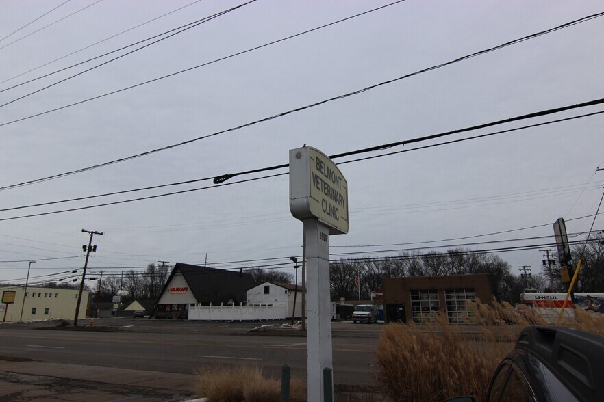 More Photos Of 2900 Belmont Ave, Youngstown Office For Sale