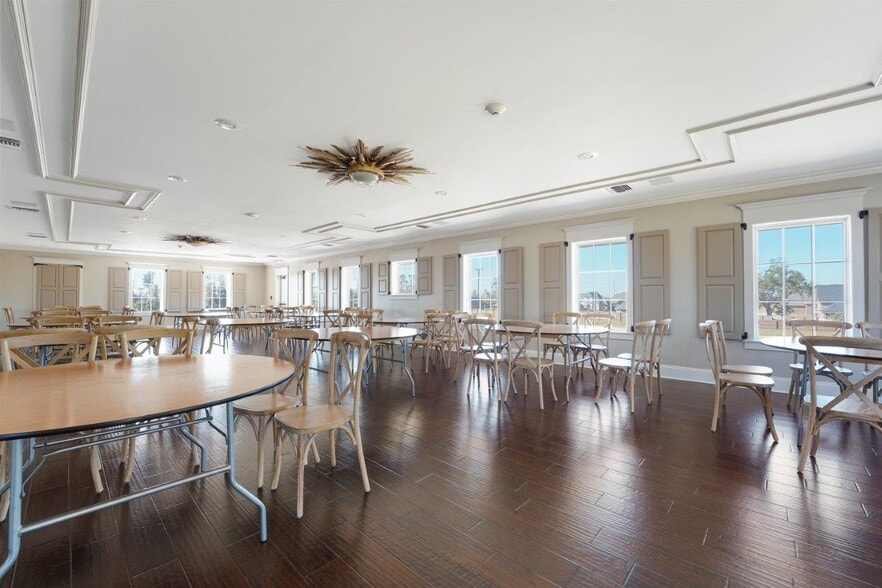 More Photos Of 5656 Nelson Rd, Lake Charles Unknown For Lease