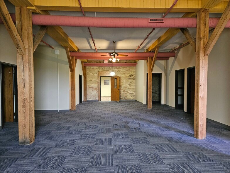 More Photos Of 500 S Hamilton St, Saginaw Medical For Sale