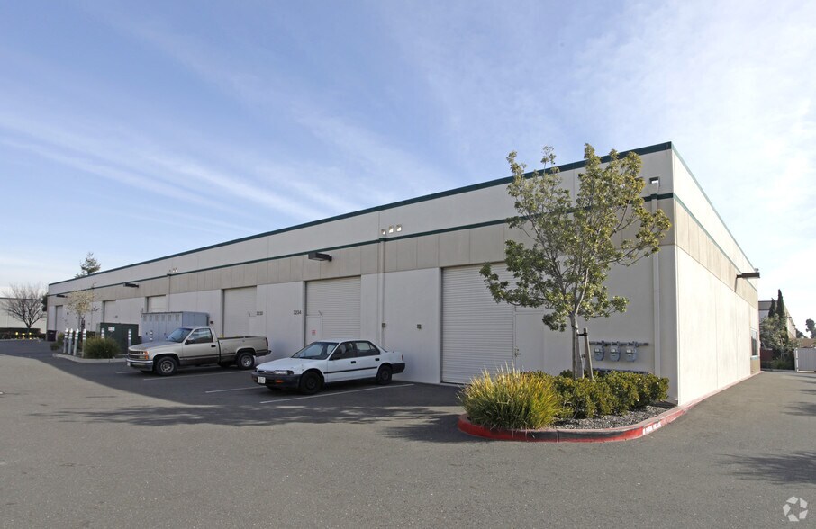 More Photos Of 3214-3238 Arden Rd, Hayward Warehouse For Lease