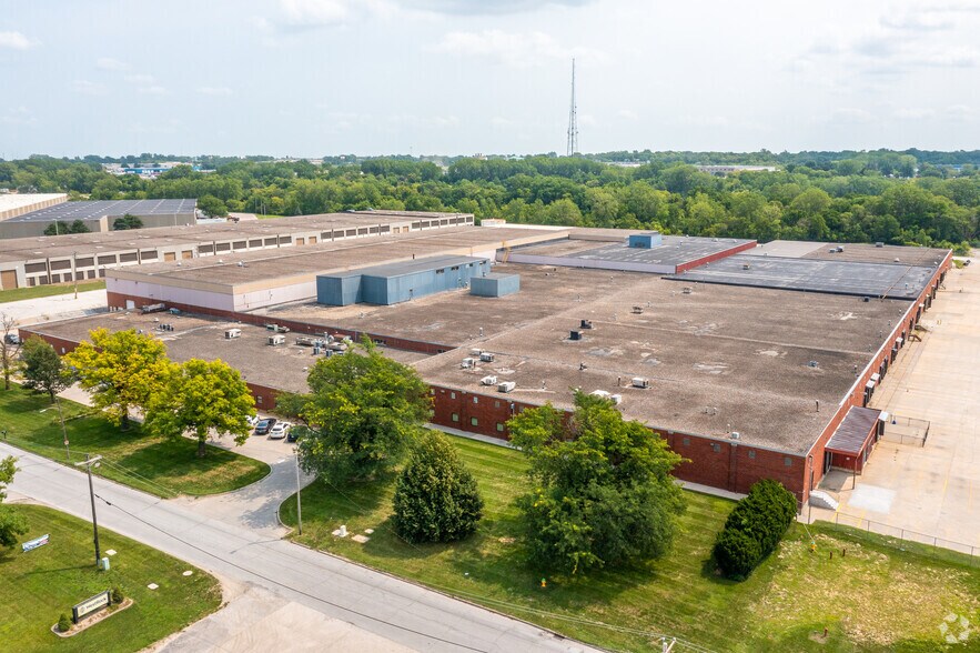 Primary Photo Of 3811 Dixon St, Des Moines Industrial For Lease