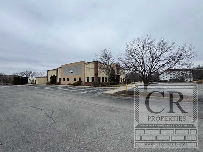 More Photos Of 23 Crystal Run Xing, Middletown Restaurant For Lease