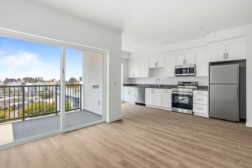 More Photos Of 1350 W Court St, Los Angeles Apartments For Sale