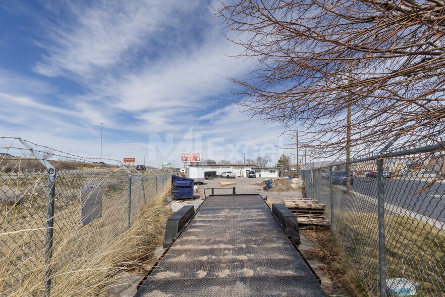 More Photos Of 3260 Eldredge St, Salt Lake City Service For Lease