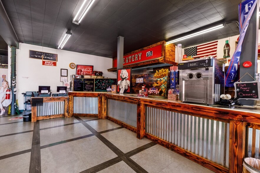 More Photos Of 10 S Main St, Fillmore Restaurant For Sale