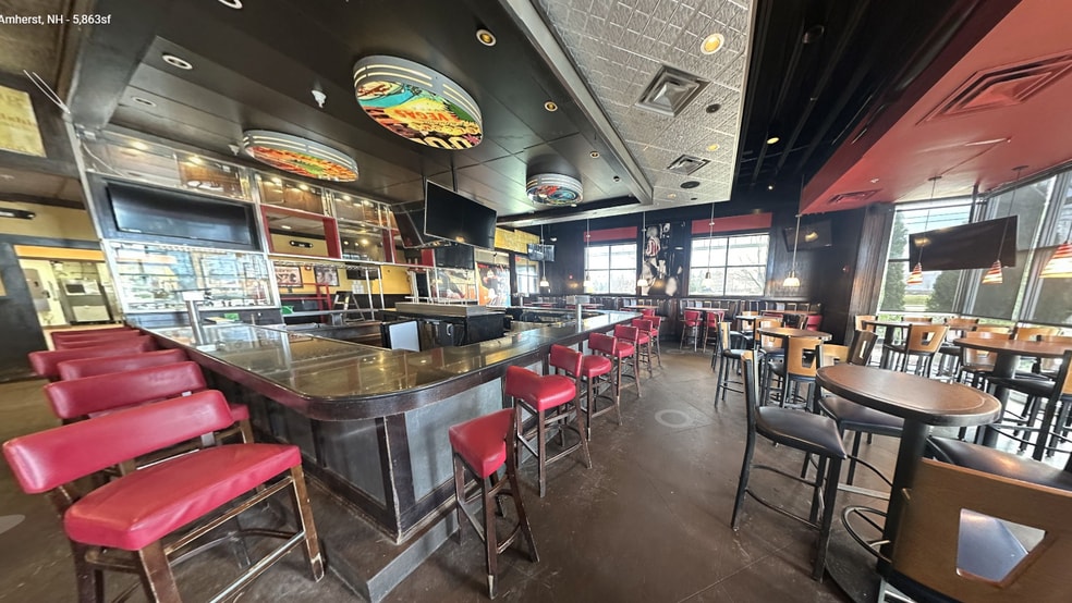 Primary Photo Of 124-126 State Route 101A, Amherst Unknown For Lease