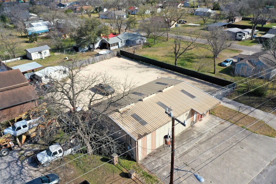 More Photos Of 5447 Seguin Rd, Kirby Auto Repair For Sale