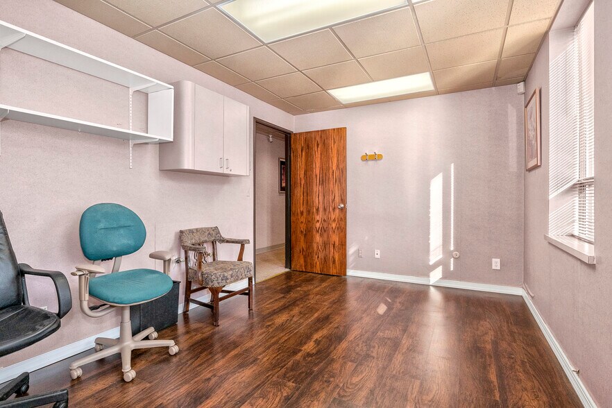 More Photos Of 5245 Schaefer Rd, Dearborn Medical For Sale