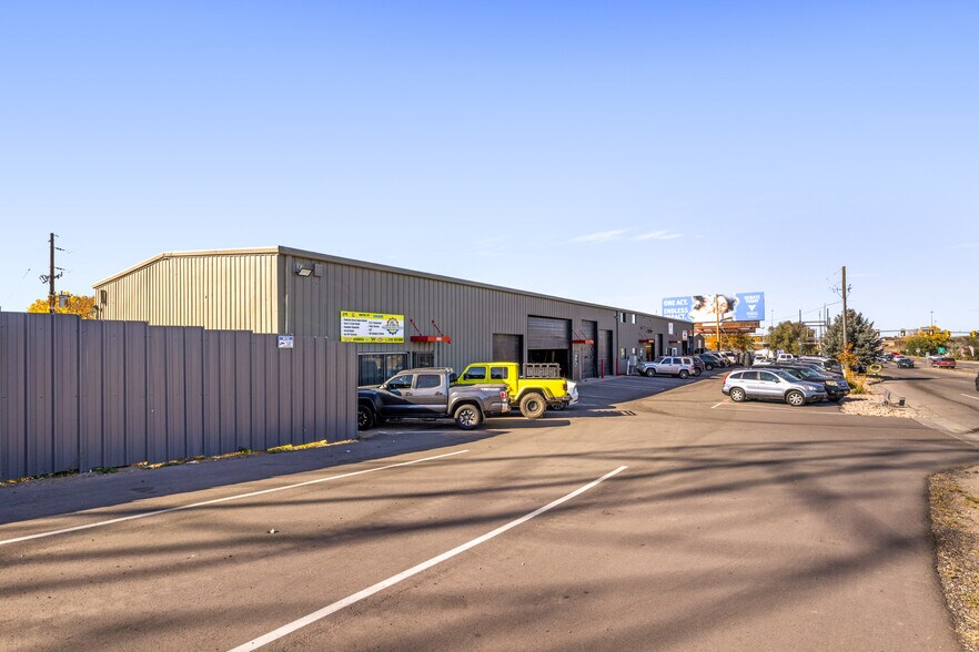 More Photos Of 5225 Sheridan Blvd, Arvada Warehouse For Sale