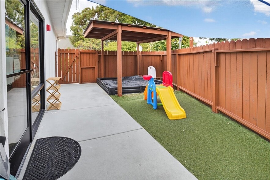More Photos Of 2120 Omega Rd, San Ramon Daycare Center For Sale