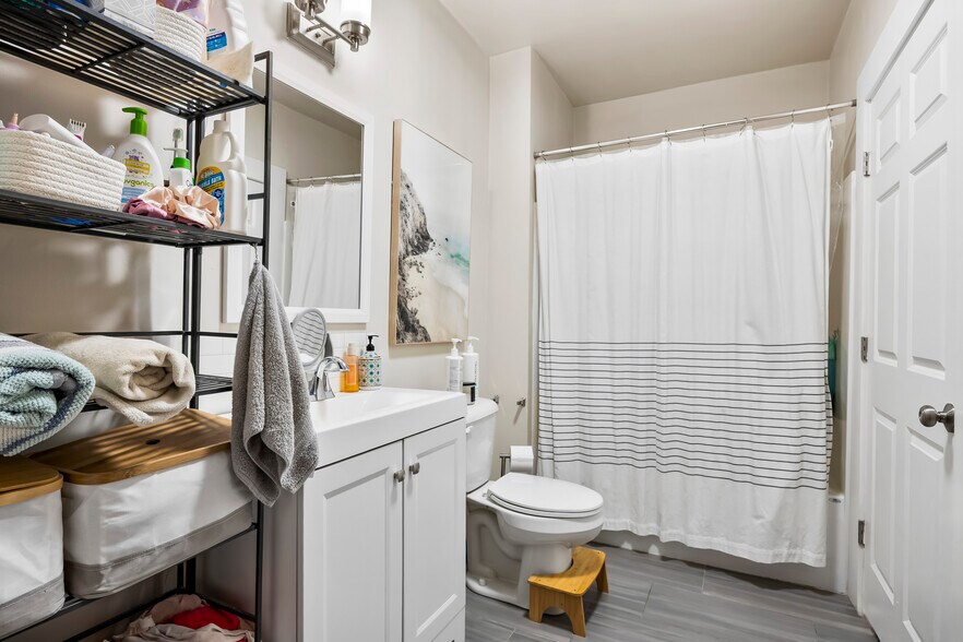 More Photos Of 82 N Pearl St, Albany Apartments For Sale
