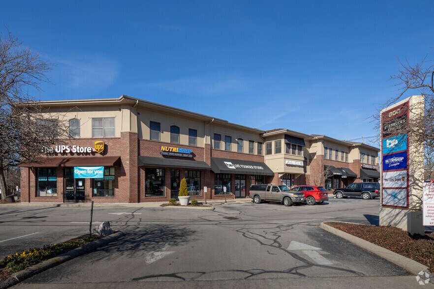 More Photos Of 800-838 E High St, Lexington Storefront Retail Office For Lease
