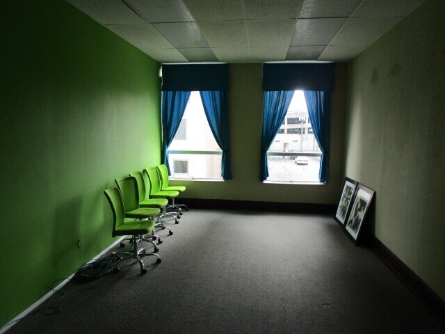 More Photos Of 128 W High St, Lima Office For Sale
