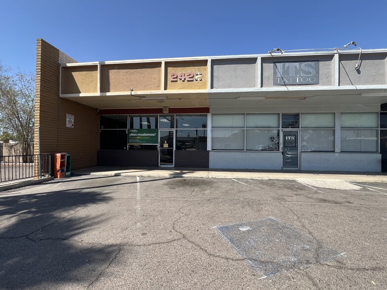 Primary Photo Of 2422-2428 N 16th St, Phoenix Unknown For Lease