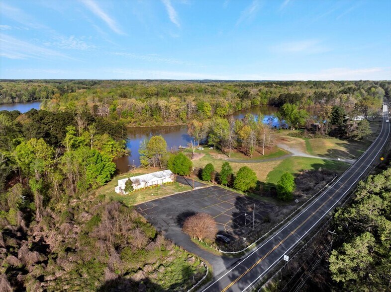More Photos Of 1055 L P Bailey Memorial Hwy, Halifax General Retail For Sale