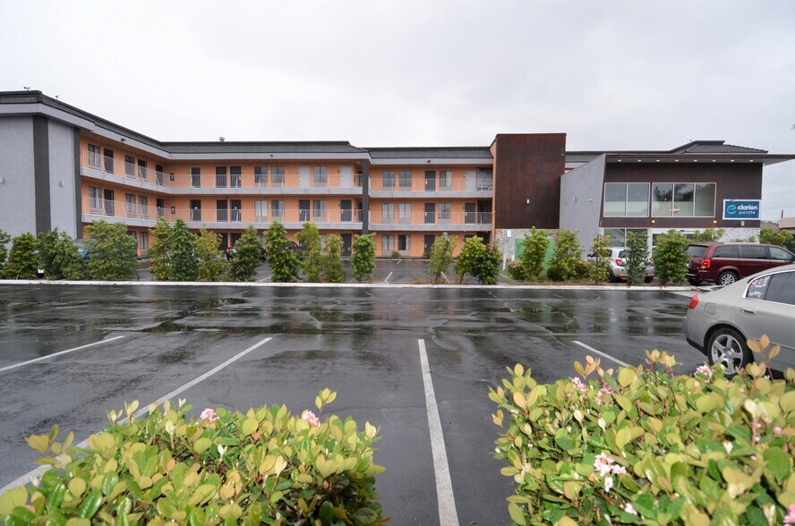 More Photos Of 650 N Mollison Ave, El Cajon Hotel For Sale