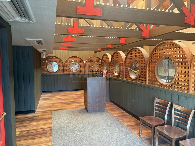 More Photos Of 234 N Wooster Rd, Barberton Restaurant For Sale