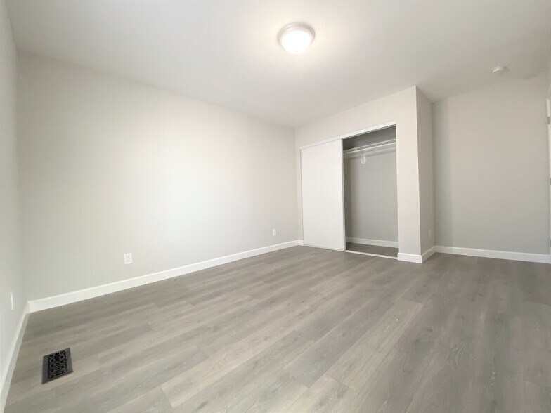 More Photos Of 631 Masonic Way, Belmont Apartments For Sale