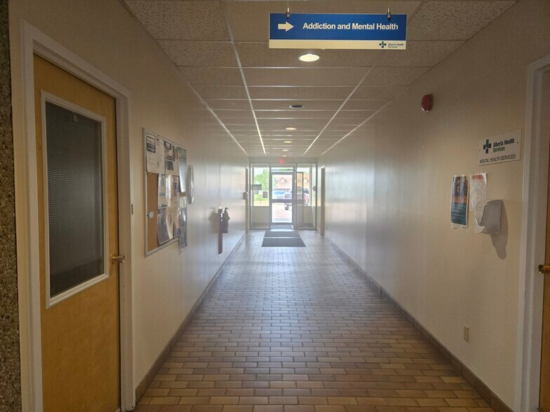 More Photos Of 5201 44 St, Bonnyville Industrial For Sale