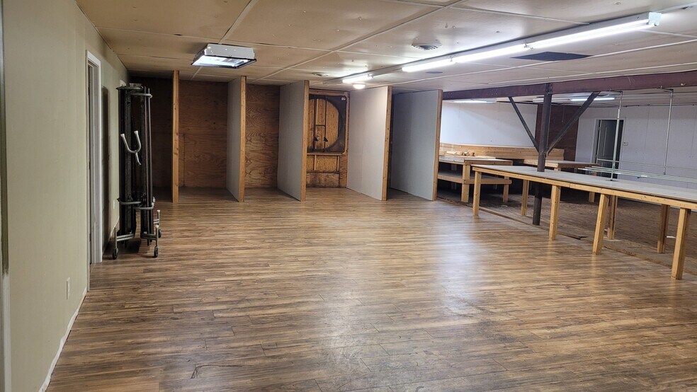 More Photos Of 4109 Robinson St, Covington Freestanding For Sale