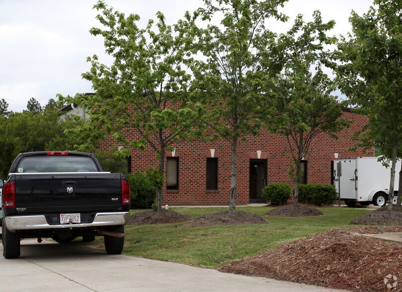 More Photos Of 122 Wolfpack Ln, Durham Light Manufacturing For Lease