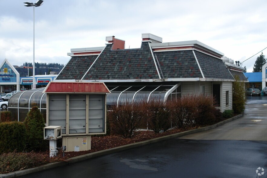 More Photos Of 710-910 W Francis Ave, Spokane Unknown For Lease