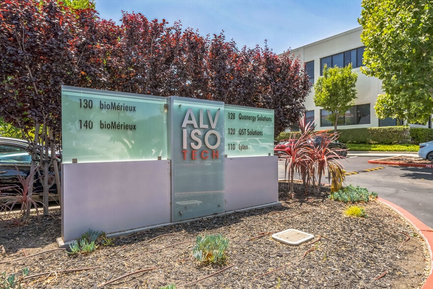 More Photos Of 110 Baytech Dr, San Jose Research And Development For Sale