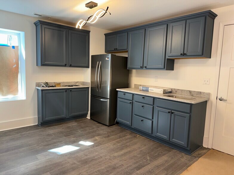 More Photos Of 2401 S Alston Ave, Durham Warehouse For Lease