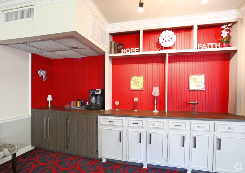 More Photos Of 3501 E Independence Blvd, Charlotte Apartments For Sale