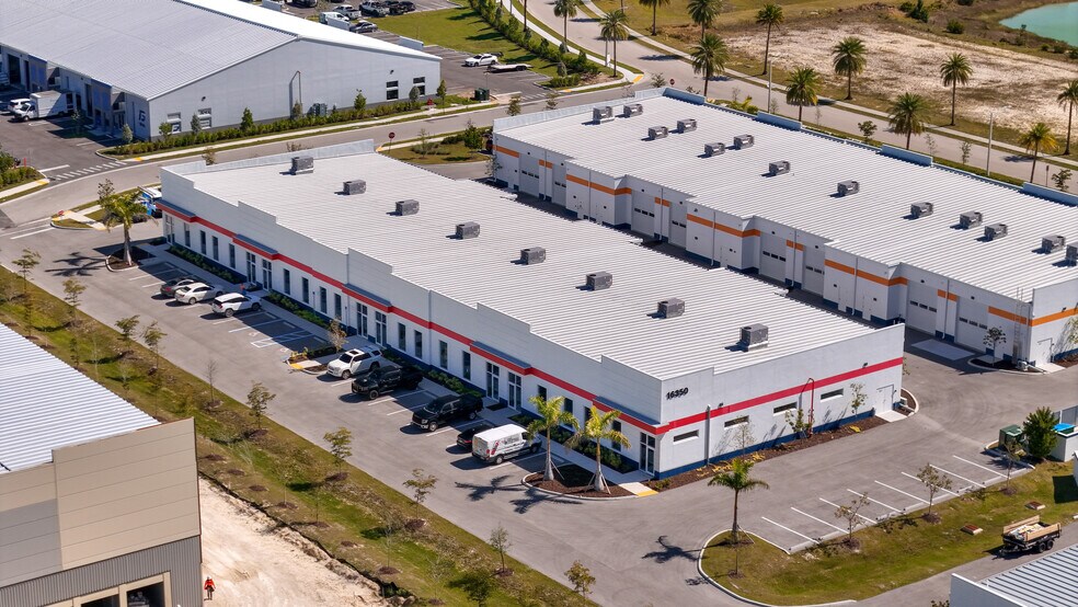 More Photos Of 16350 Innovation Ln, Fort Myers Light Distribution For Lease