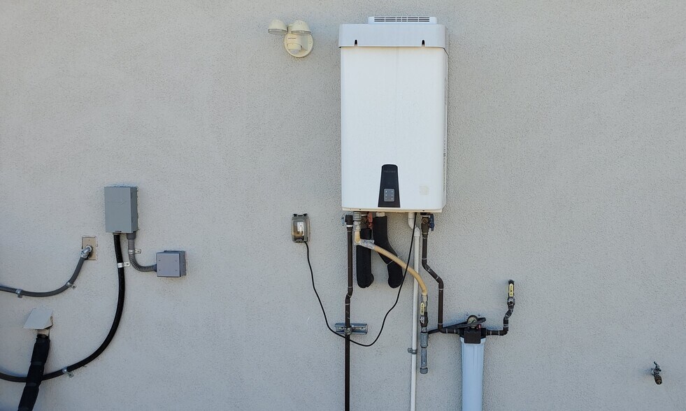 More Photos Of 7245 Harding Cir, Buena Park Specialty For Sale